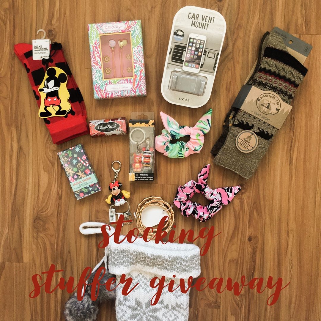 Gift Guide Giveaway Prizes *AND MORE WAYS TO ENTER* – The Northern Prepster